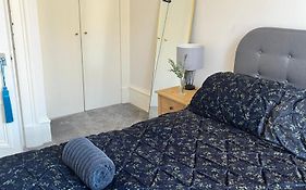 Theflatinjed